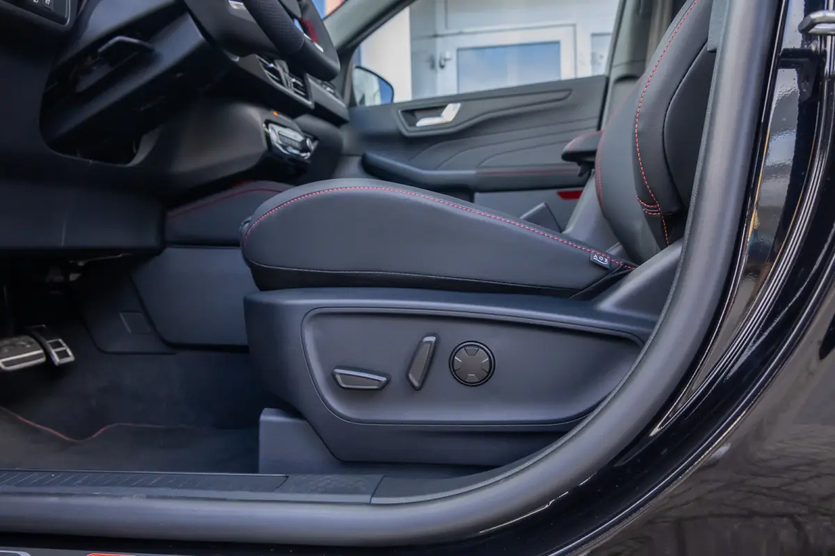 2.5 PHEV ST-Line X | Demo | Pano | Adaptive Cruise | Trekhaak Elek | Panoramadak Elek. | Elektrisch verstelbare stoel(en) | Winterpack | Velegn 20" | Keyless Entry | 360 Camera | | Achteruit