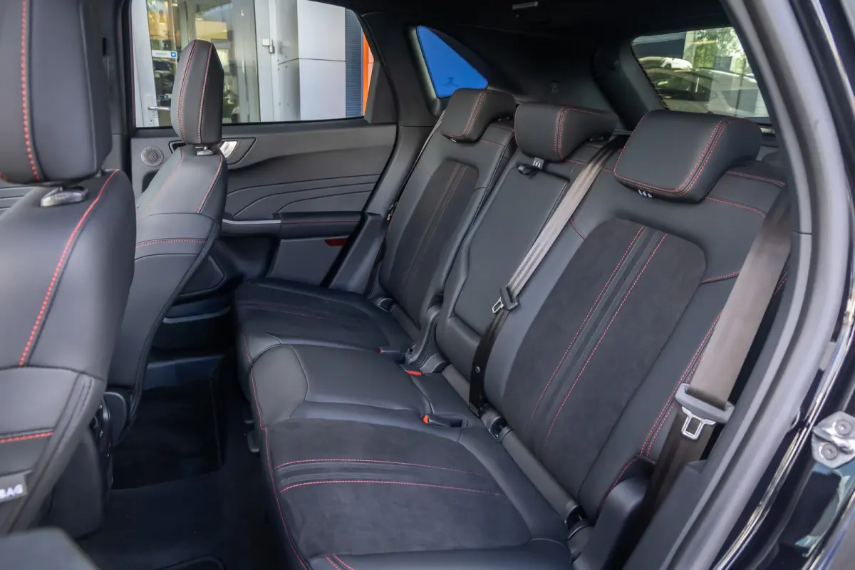 2.5 PHEV ST-Line X | Demo | Pano | Adaptive Cruise | Trekhaak Elek | Panoramadak Elek. | Elektrisch verstelbare stoel(en) | Winterpack | Velegn 20" | Keyless Entry | 360 Camera | | Achteruit