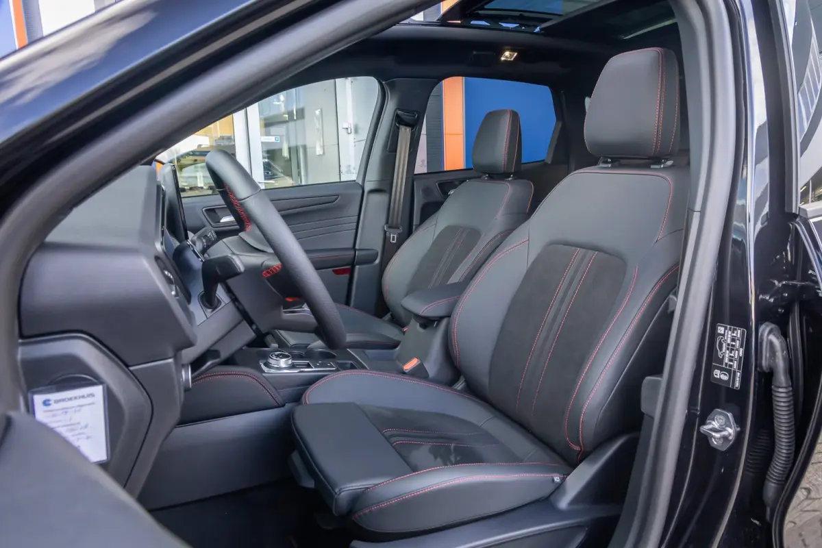 2.5 PHEV ST-Line X | Demo | Pano | Adaptive Cruise | Trekhaak Elek | Panoramadak Elek. | Elektrisch verstelbare stoel(en) | Winterpack | Velegn 20" | Keyless Entry | 360 Camera | | Achteruit