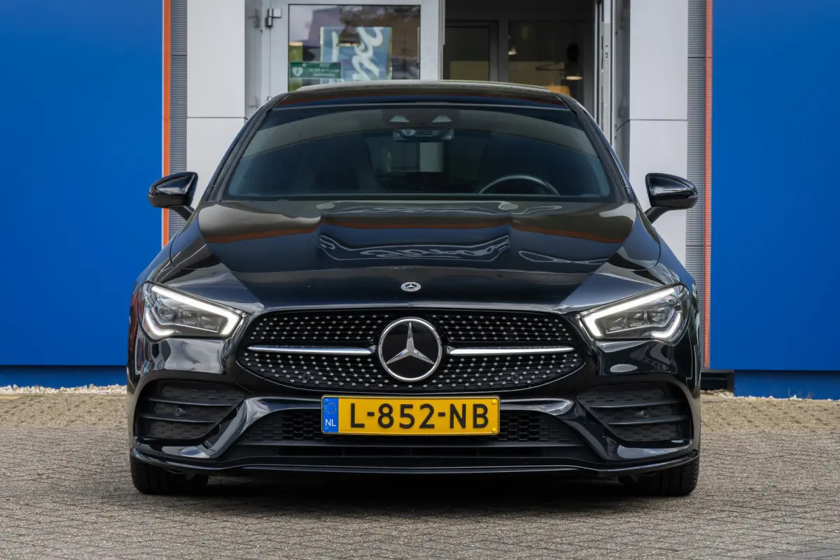 180 Business Solution AMG | Panoramadak | Stoelverwarming | Apple Carplay/Android Auto | Elektrische Achterklep | Camera