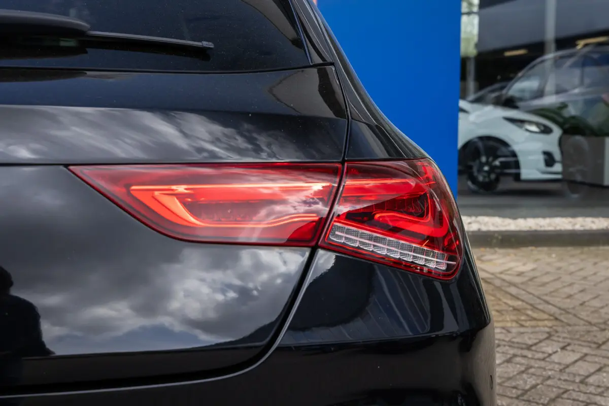 180 Business Solution AMG | Panoramadak | Stoelverwarming | Apple Carplay/Android Auto | Elektrische Achterklep | Camera