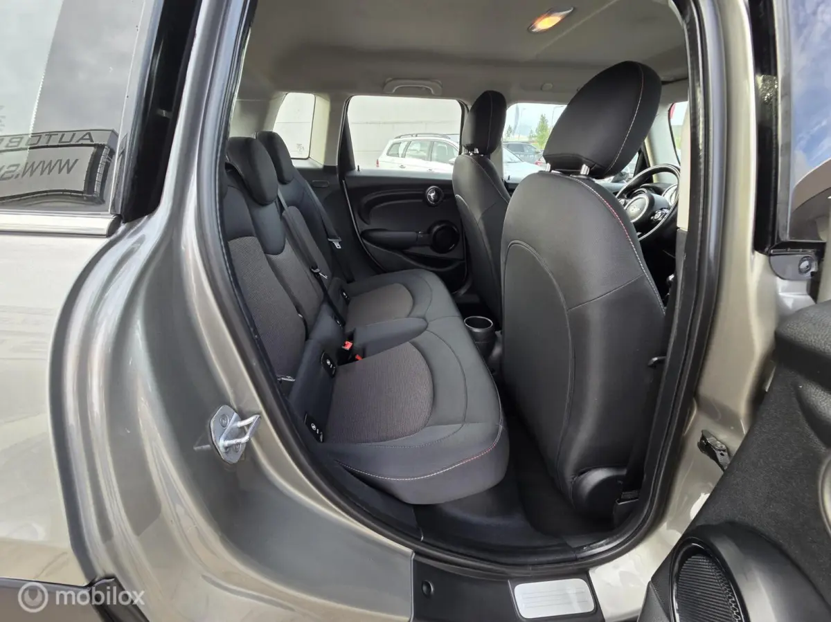 1.5 Cooper Business 5DRS/Nav/Xenon/Led