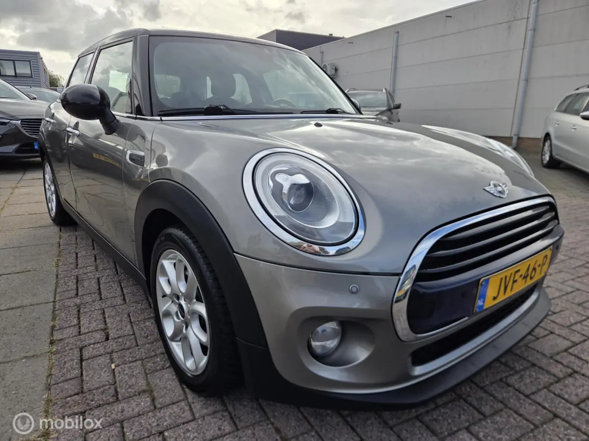 1.5 Cooper Business 5DRS/Nav/Xenon/Led