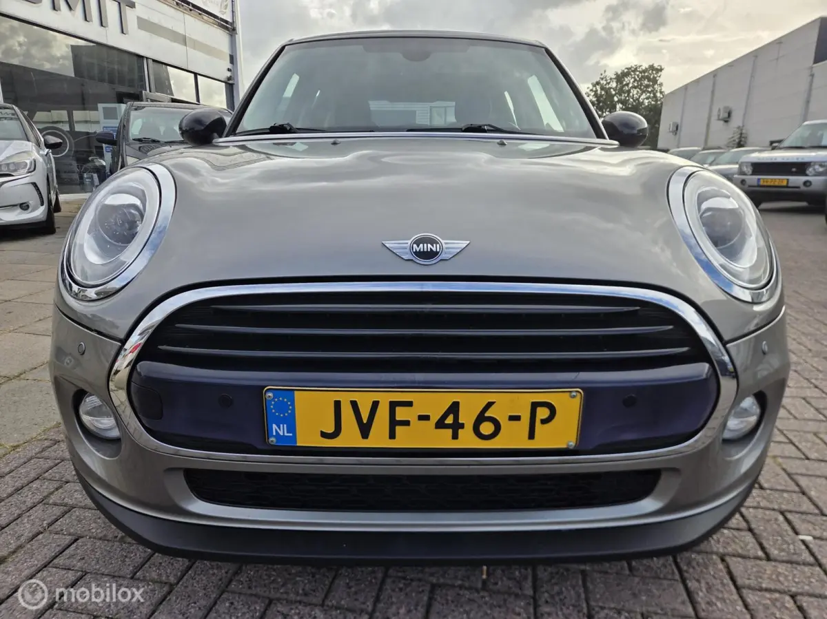 1.5 Cooper Business 5DRS/Nav/Xenon/Led