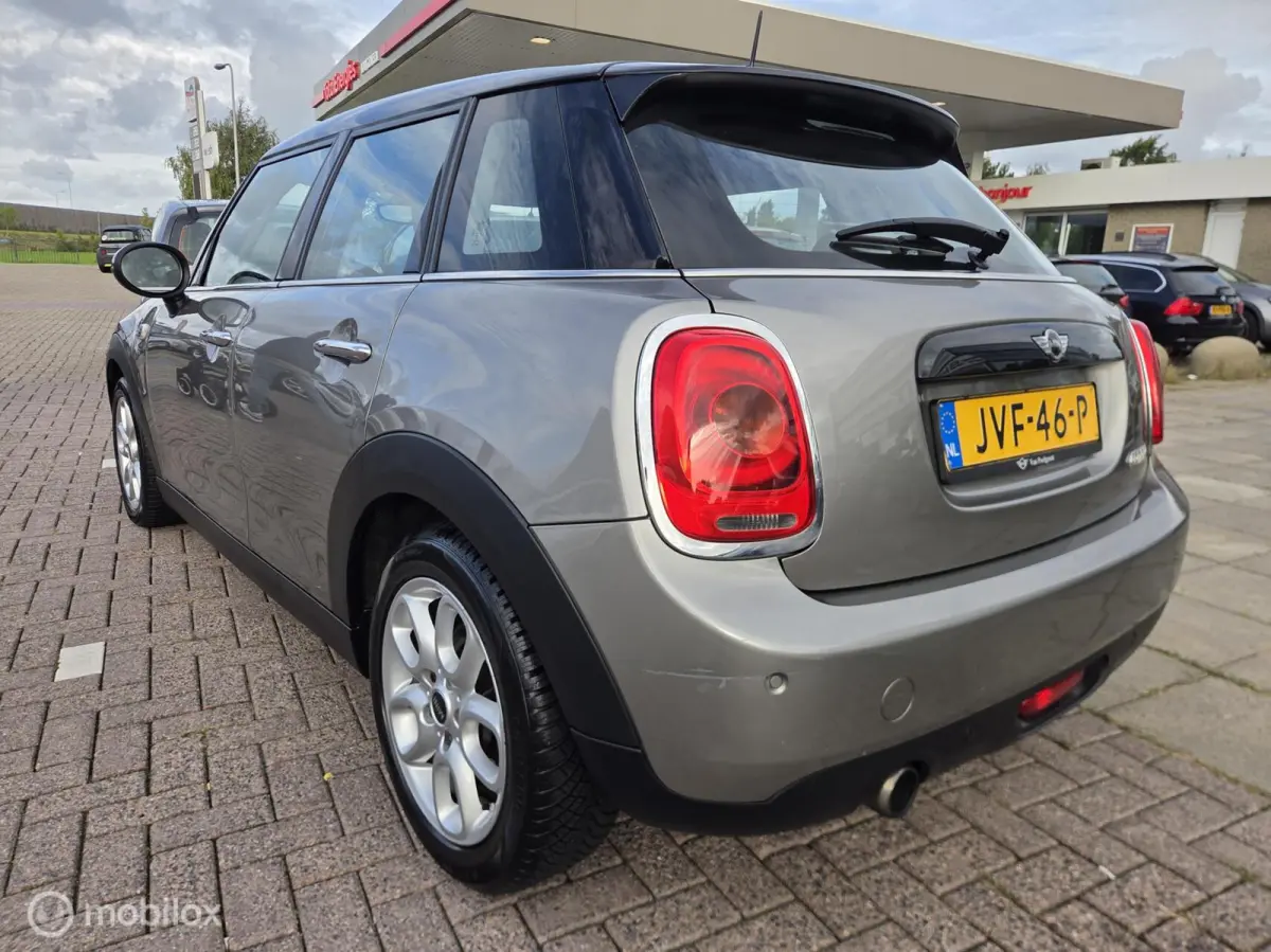 1.5 Cooper Business 5DRS/Nav/Xenon/Led