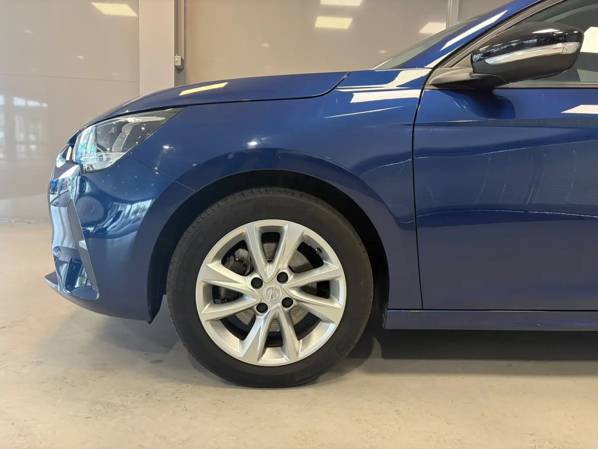 Edition 1.2Turbo 100pk | Carplay | Parkpilot | Airco | Trekhaak |