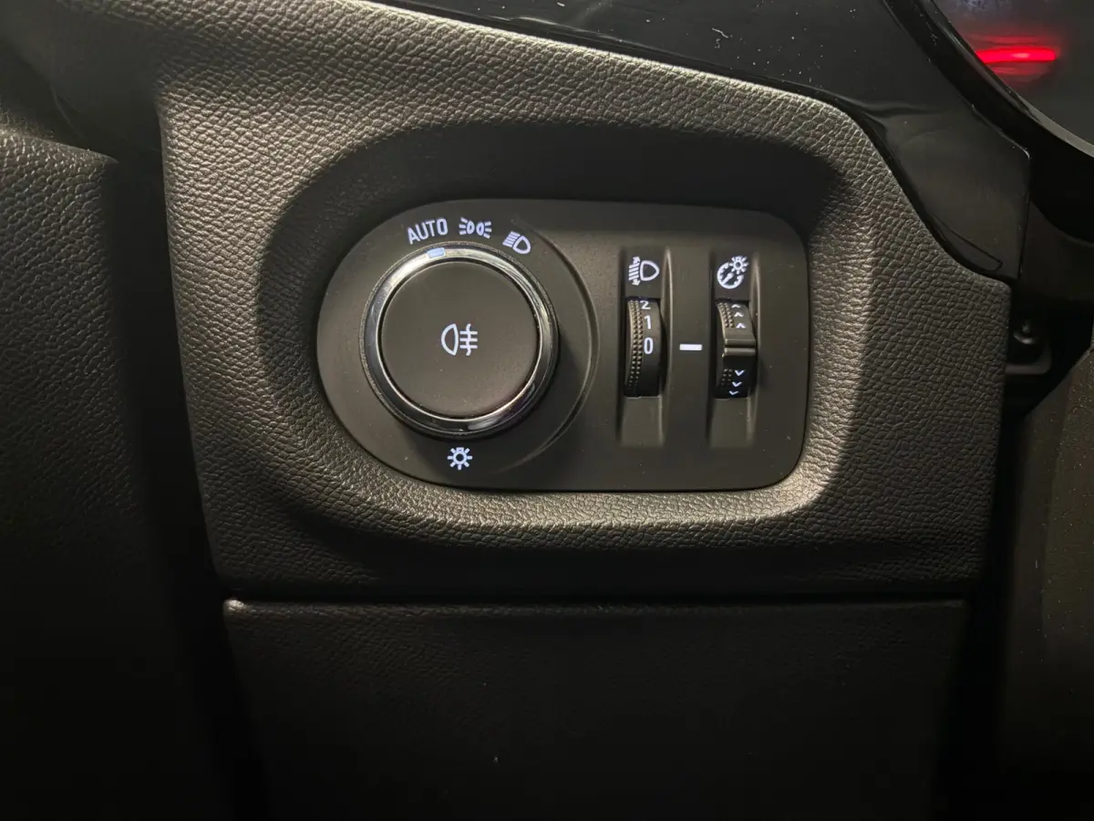 Edition 1.2Turbo 100pk | Carplay | Parkpilot | Airco | Trekhaak |