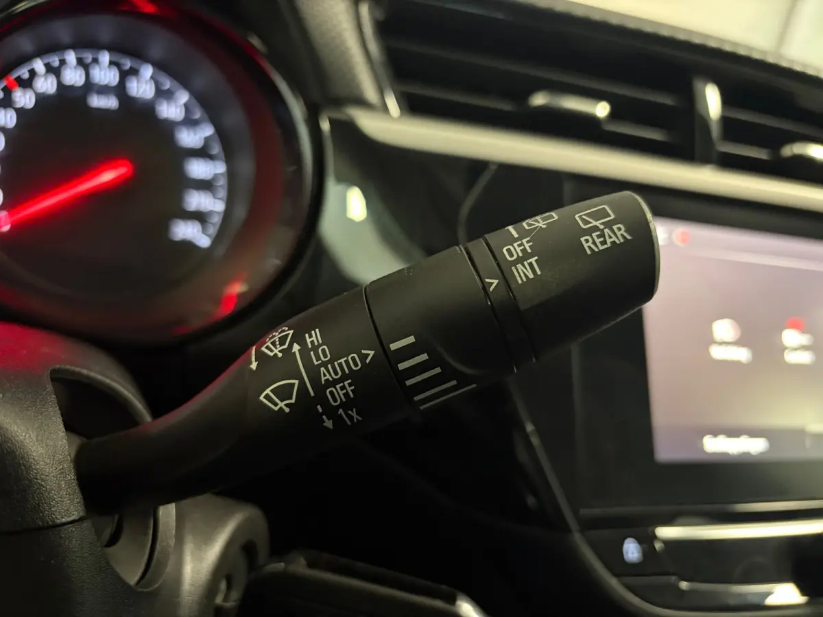 Edition 1.2Turbo 100pk | Carplay | Parkpilot | Airco | Trekhaak |