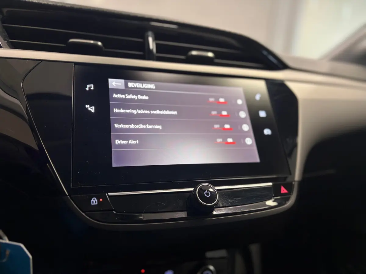 Edition 1.2Turbo 100pk | Carplay | Parkpilot | Airco | Trekhaak |