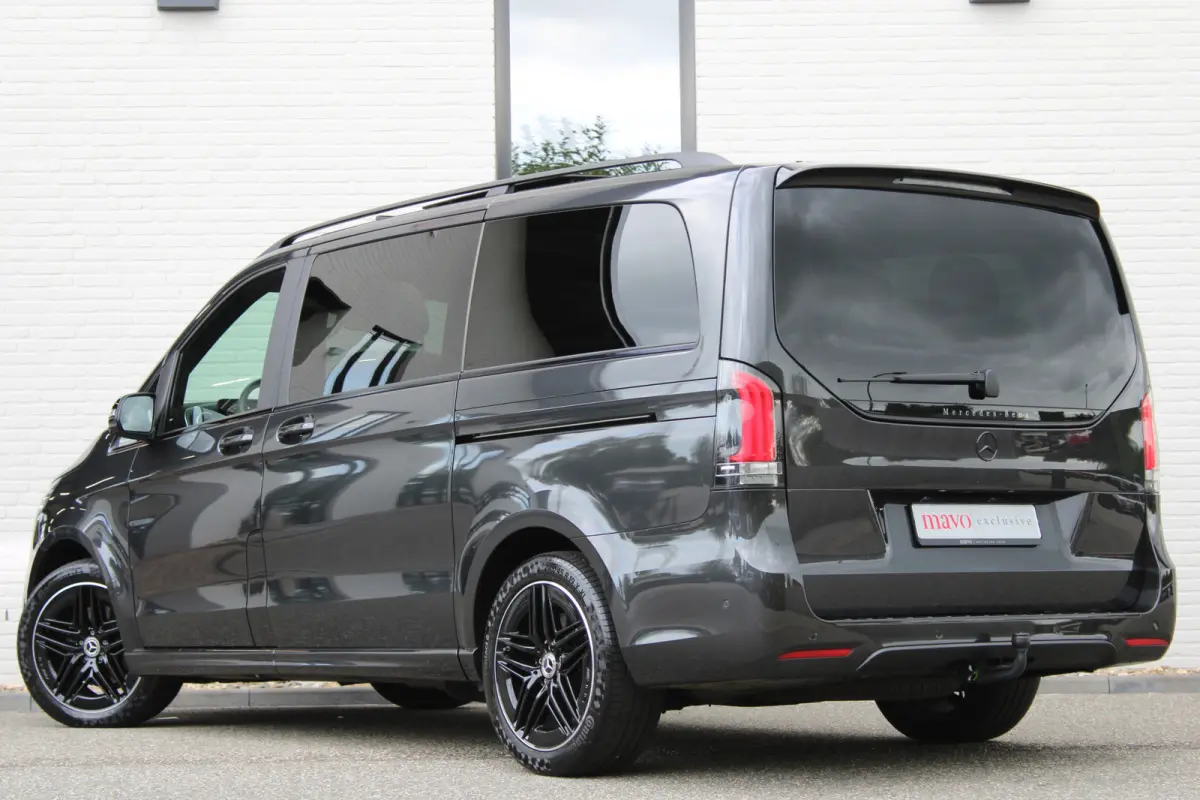 300d / AMG / Exclusive / 4-Matic / 7-Pers / Pano / Luchtv / Elec Stoel voor+achter / Burmester / Vol Opties / NIEUWSTAAT