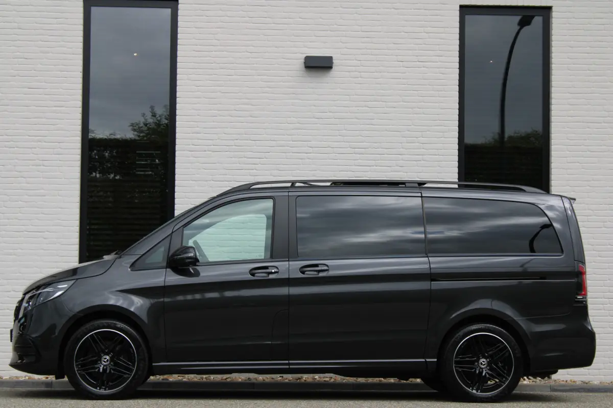 300d / AMG / Exclusive / 4-Matic / 7-Pers / Pano / Luchtv / Elec Stoel voor+achter / Burmester / Vol Opties / NIEUWSTAAT