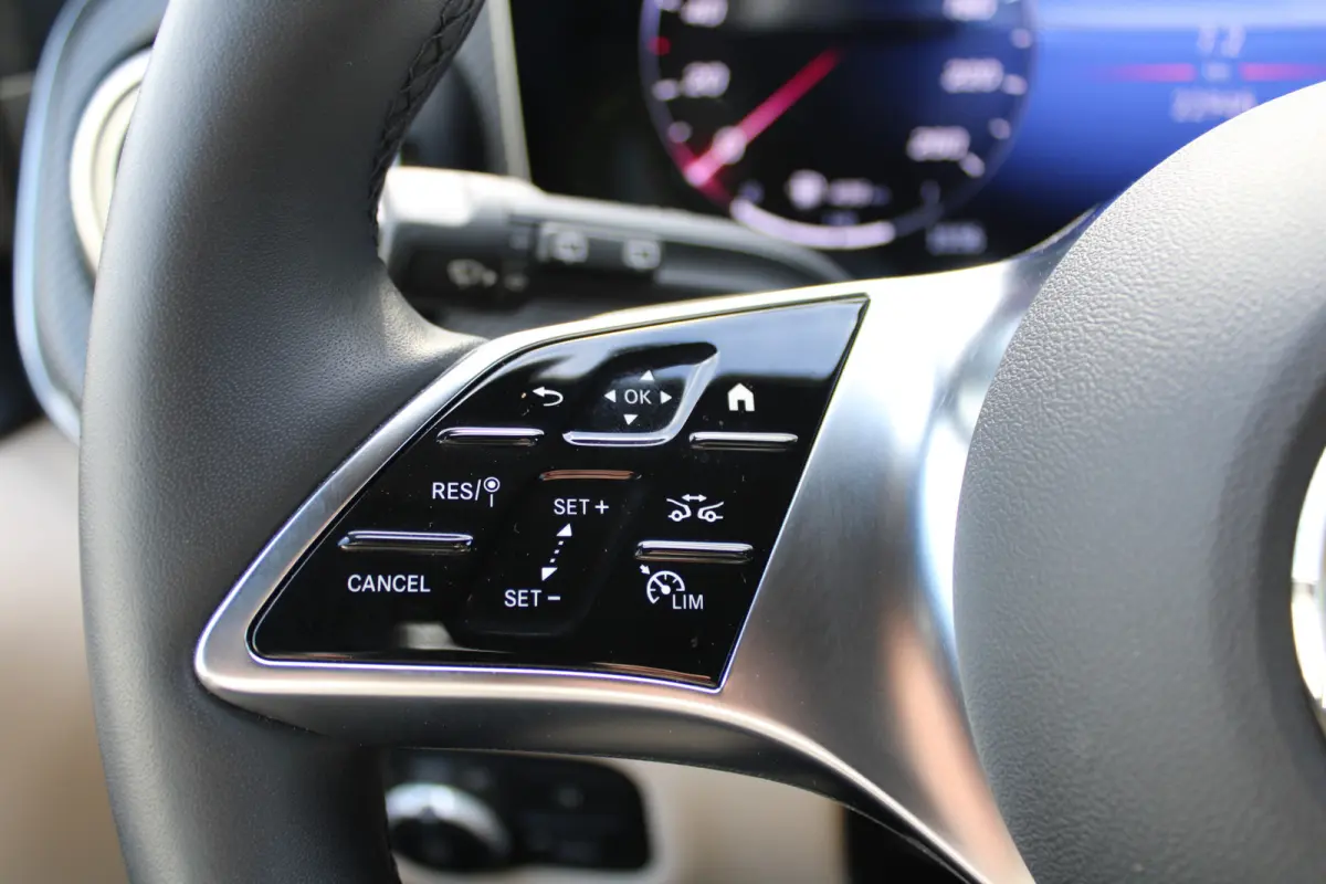 300d / AMG / Exclusive / 4-Matic / 7-Pers / Pano / Luchtv / Elec Stoel voor+achter / Burmester / Vol Opties / NIEUWSTAAT