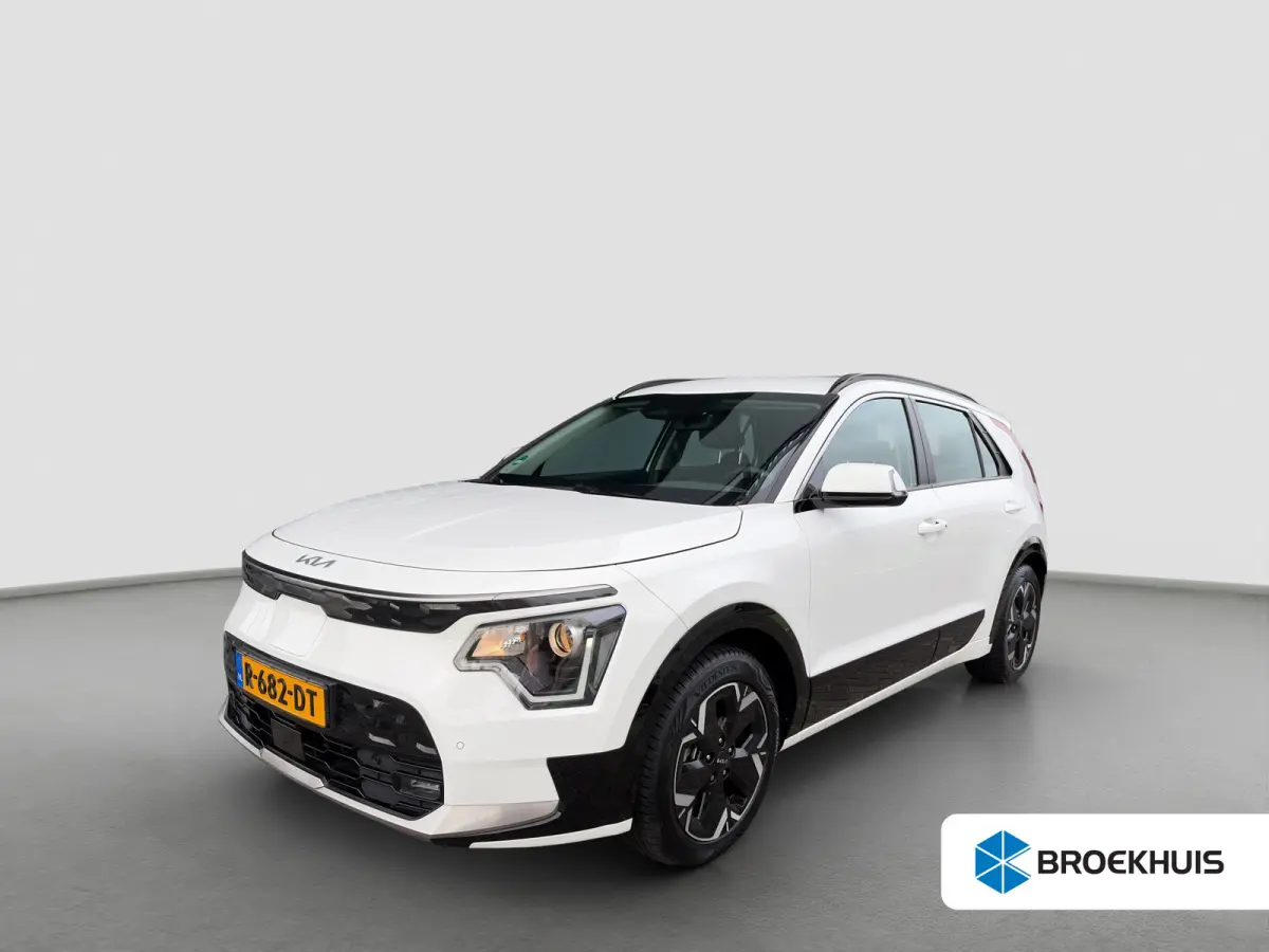 DynamicLine 64.8 kWh 204pk | SOH 100% | Carplay | Camera | Trekhaak | Halfleder | Adaptive Cruise | DAB | Navigatie | Keyless entry | Climate control | Regensensor