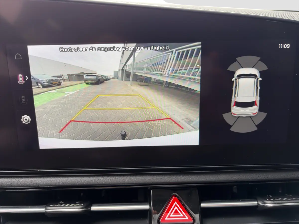 DynamicLine 64.8 kWh 204pk | SOH 100% | Carplay | Camera | Trekhaak | Halfleder | Adaptive Cruise | DAB | Navigatie | Keyless entry | Climate control | Regensensor