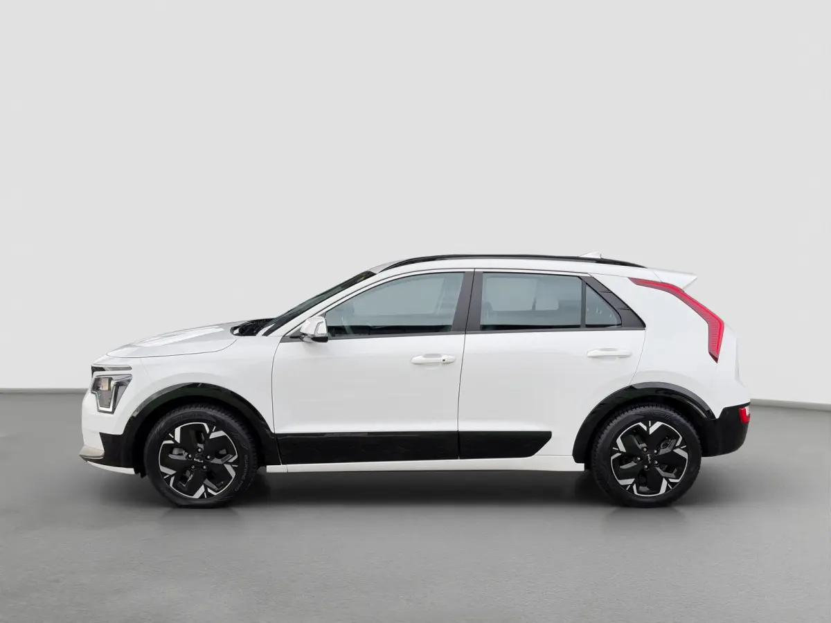 DynamicLine 64.8 kWh 204pk | SOH 100% | Carplay | Camera | Trekhaak | Halfleder | Adaptive Cruise | DAB | Navigatie | Keyless entry | Climate control | Regensensor