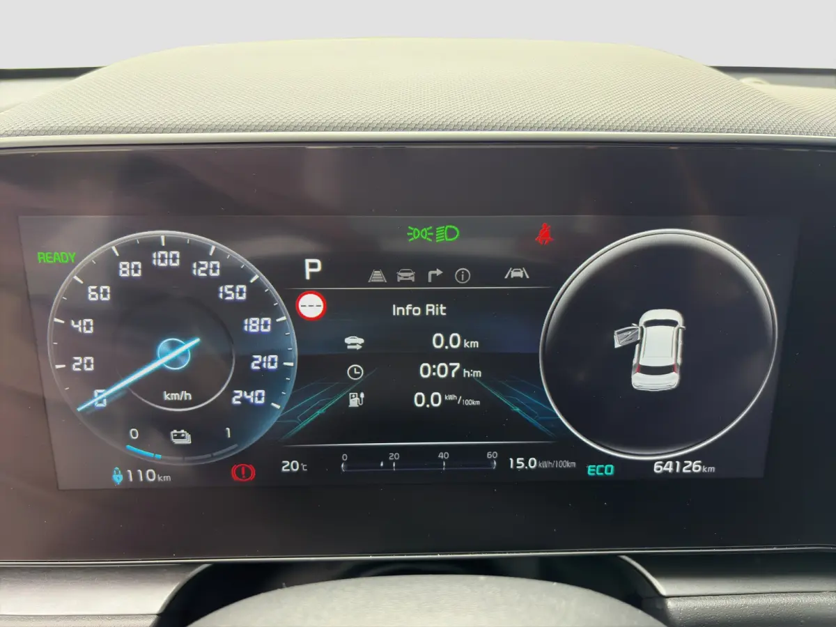 DynamicLine 64.8 kWh 204pk | SOH 100% | Carplay | Camera | Trekhaak | Halfleder | Adaptive Cruise | DAB | Navigatie | Keyless entry | Climate control | Regensensor