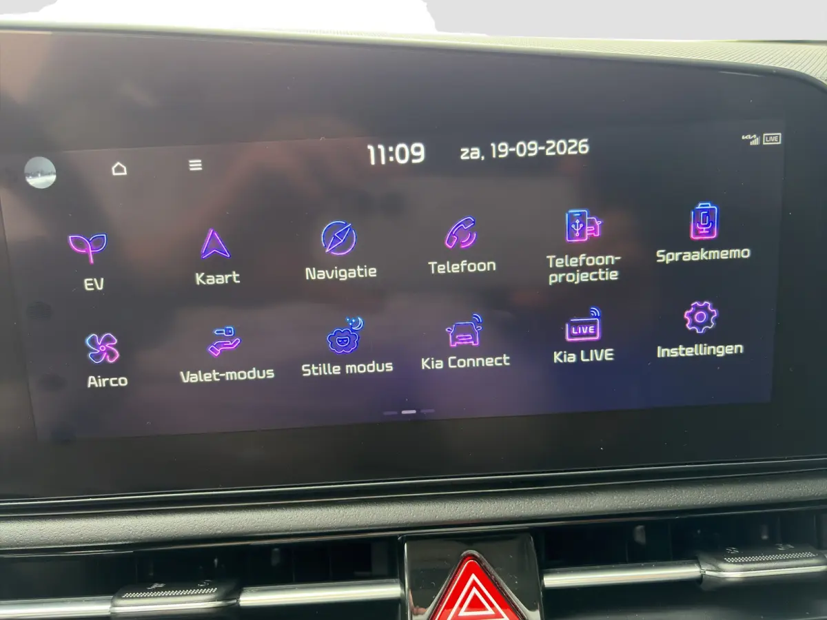 DynamicLine 64.8 kWh 204pk | SOH 100% | Carplay | Camera | Trekhaak | Halfleder | Adaptive Cruise | DAB | Navigatie | Keyless entry | Climate control | Regensensor
