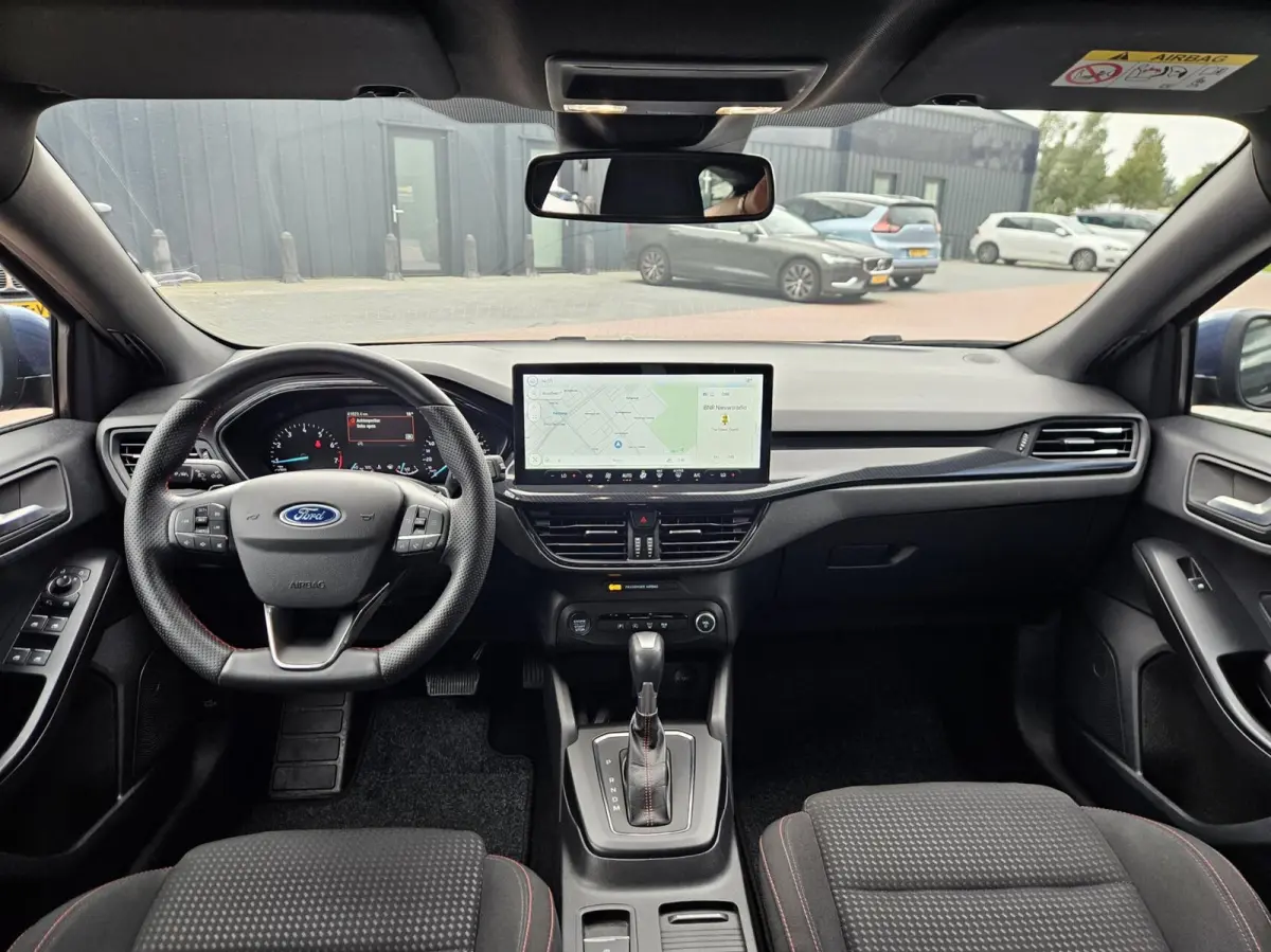 1.0 EcoBoost Hybrid ST Line X NIEUWSTAAT!