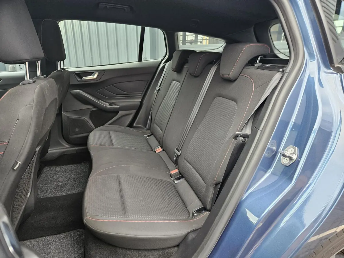 1.0 EcoBoost Hybrid ST Line X NIEUWSTAAT!