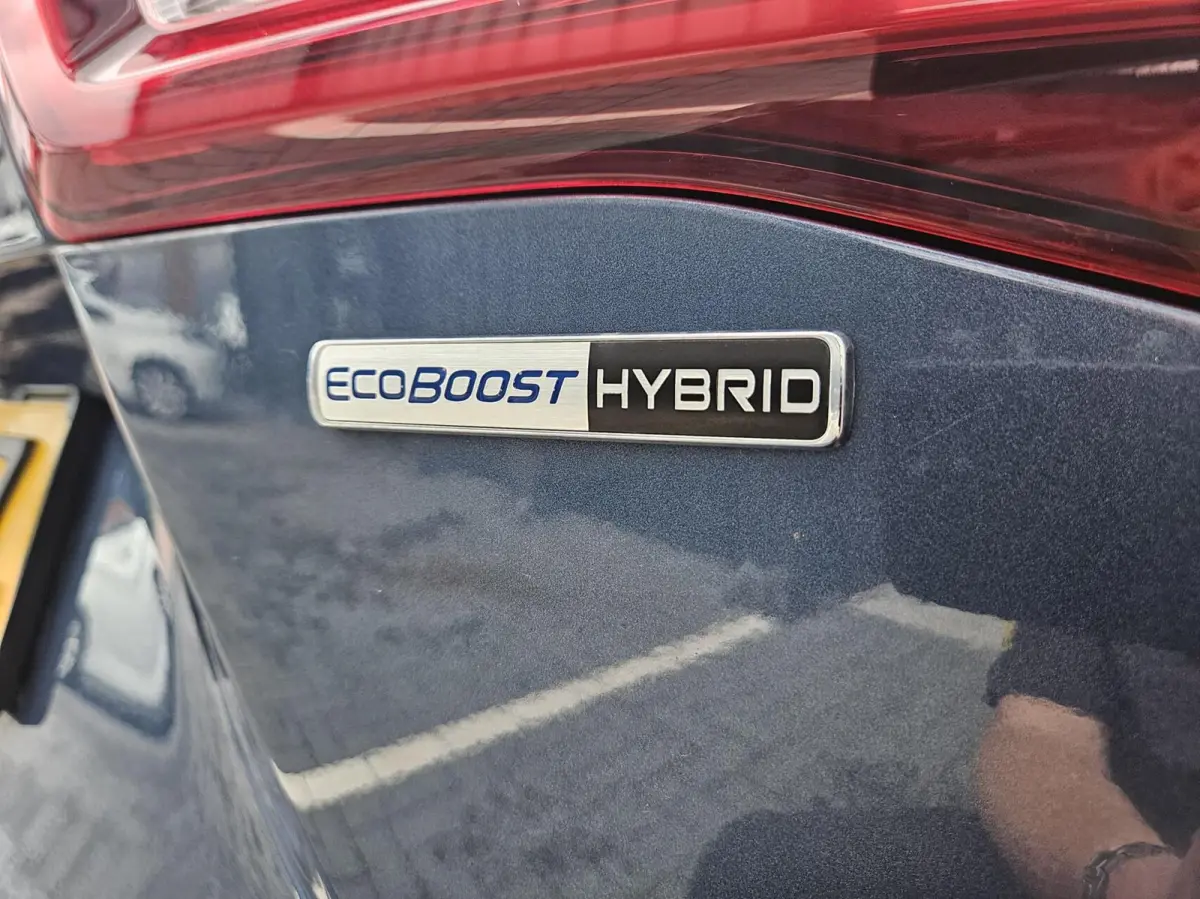 1.0 EcoBoost Hybrid ST Line X NIEUWSTAAT!