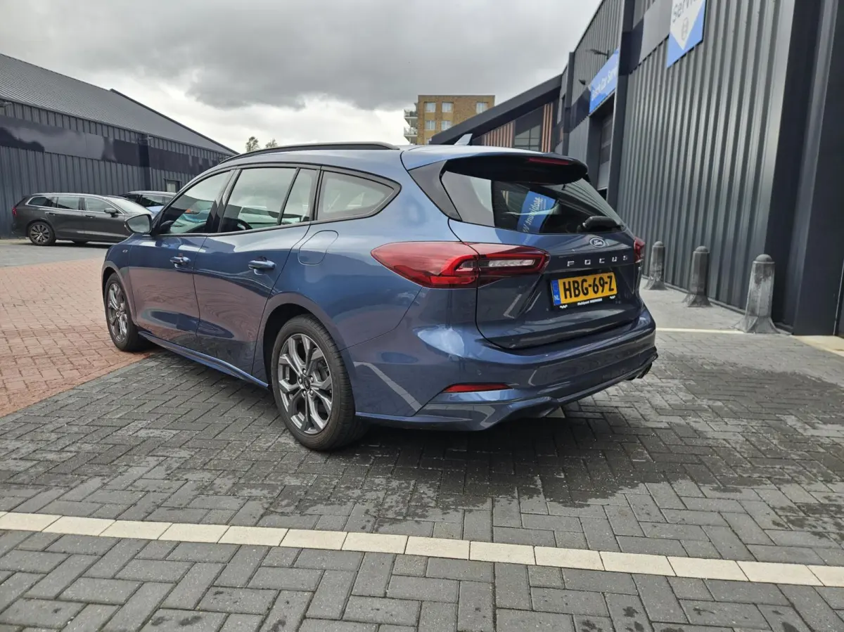 1.0 EcoBoost Hybrid ST Line X NIEUWSTAAT!