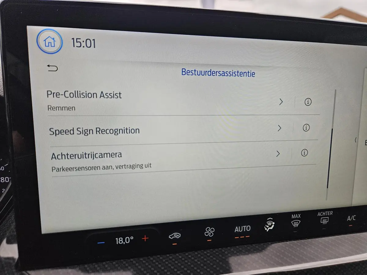 1.0 EcoBoost Hybrid ST Line X NIEUWSTAAT!