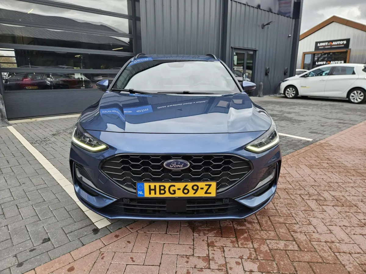 1.0 EcoBoost Hybrid ST Line X NIEUWSTAAT!