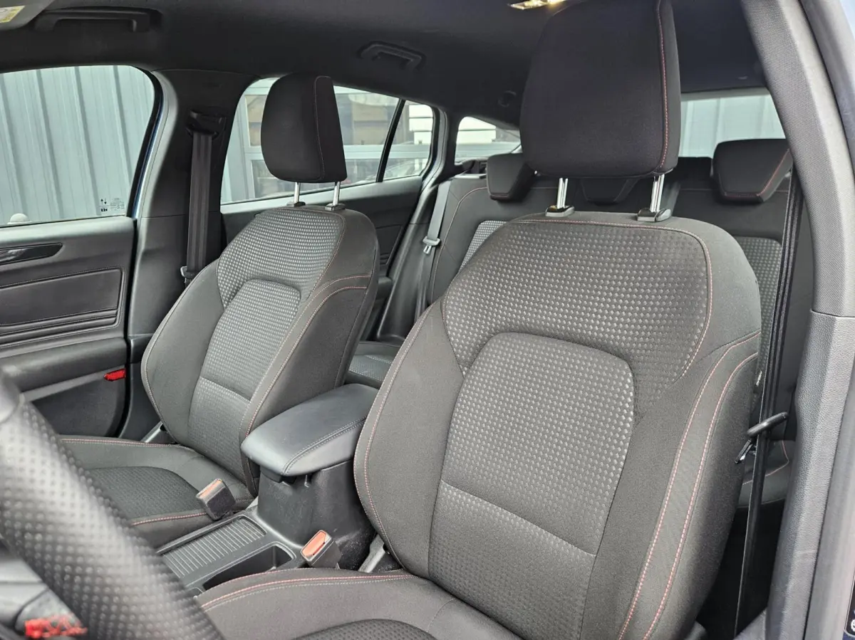 1.0 EcoBoost Hybrid ST Line X NIEUWSTAAT!