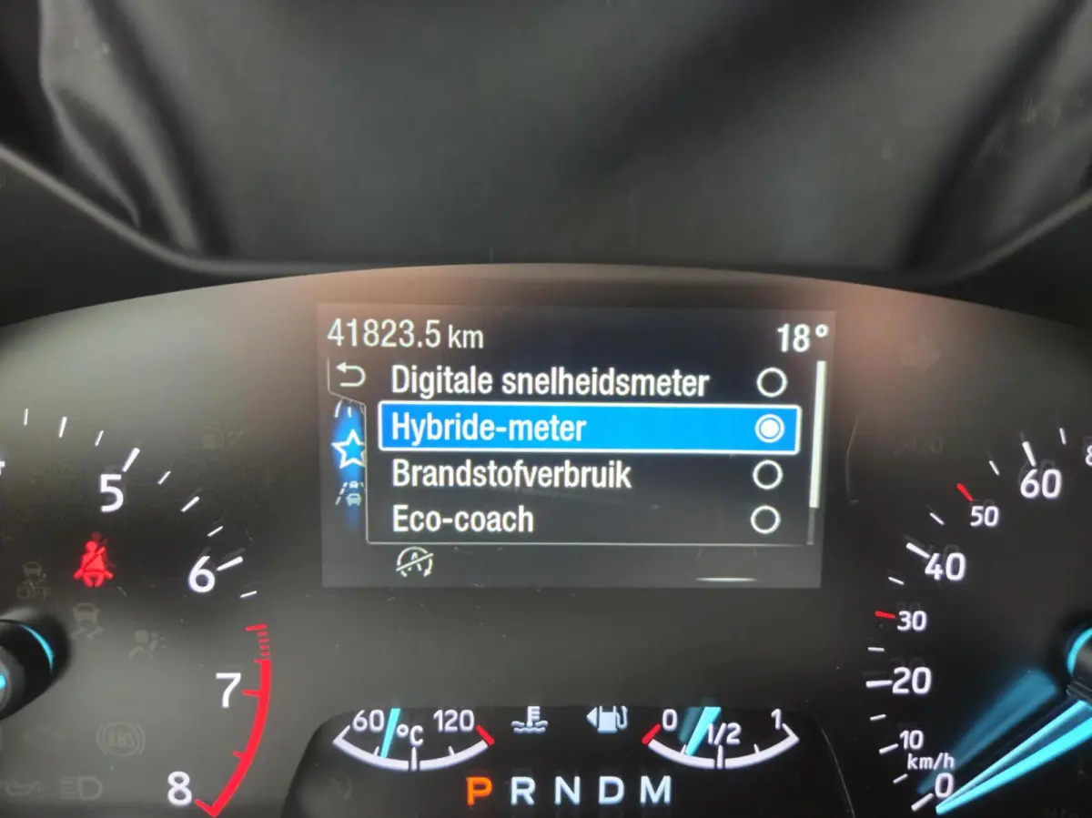 1.0 EcoBoost Hybrid ST Line X NIEUWSTAAT!