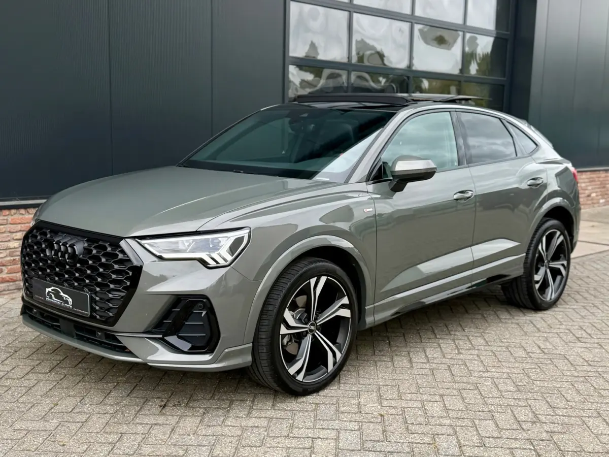 35 TFSI S-Line 150 pk Blackstyle/pano/Camera/sfeerverlichting