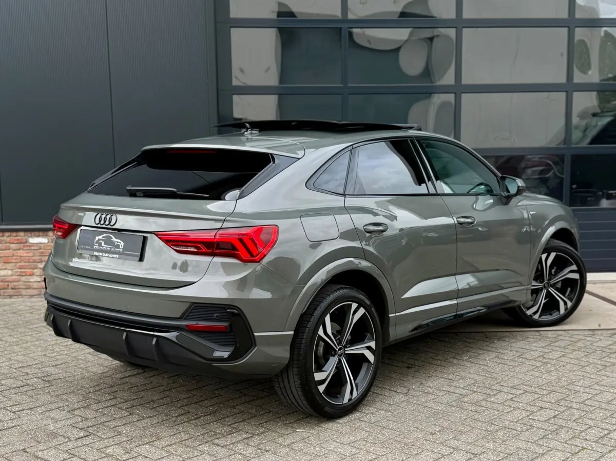 35 TFSI S-Line 150 pk Blackstyle/pano/Camera/sfeerverlichting