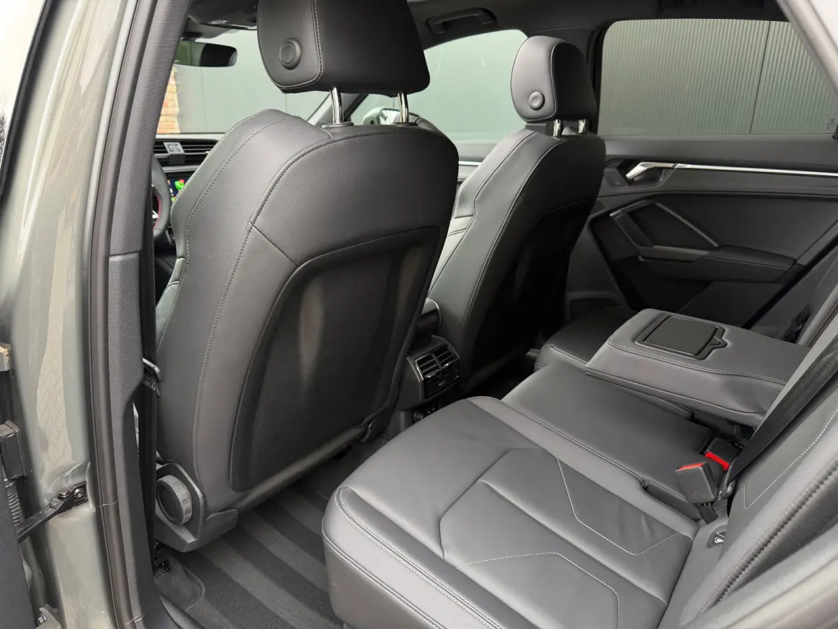 35 TFSI S-Line 150 pk Blackstyle/pano/Camera/sfeerverlichting