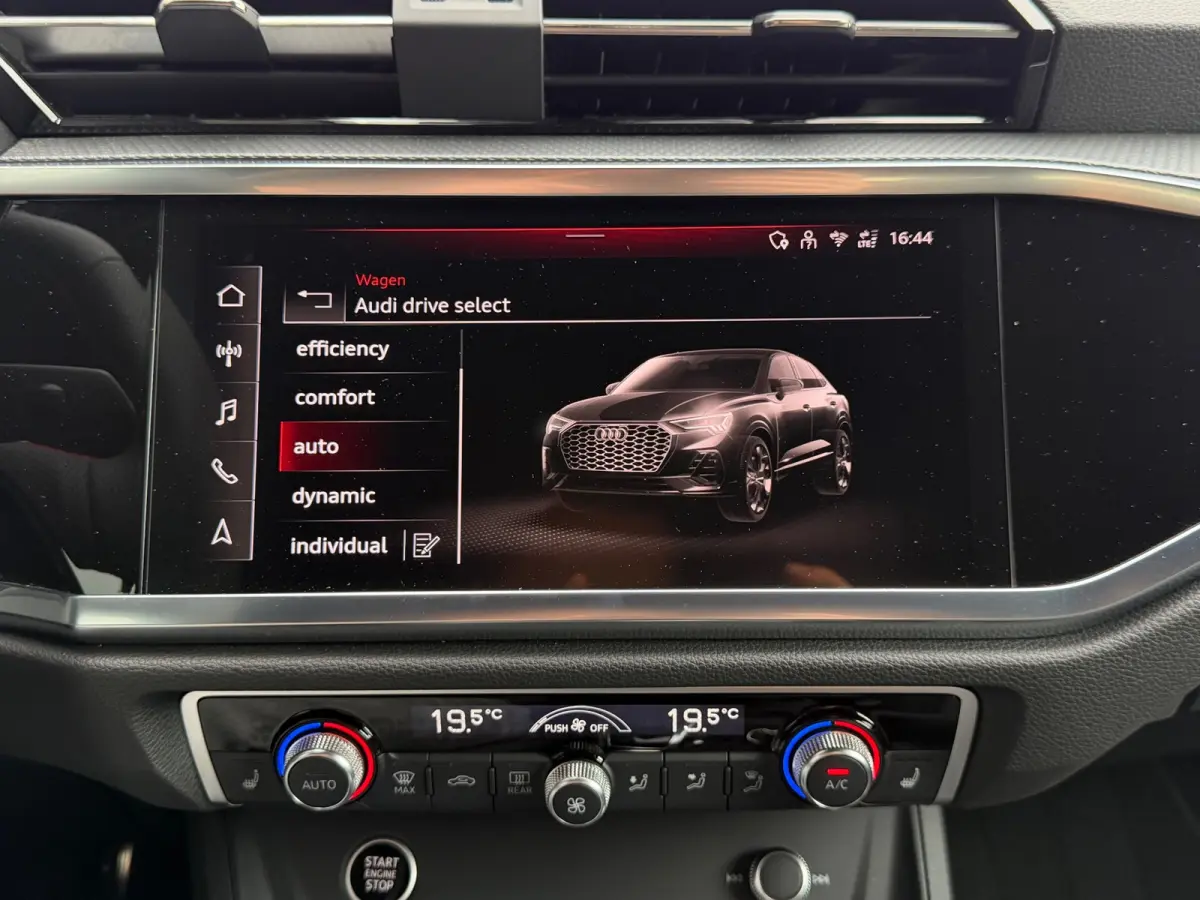 35 TFSI S-Line 150 pk Blackstyle/pano/Camera/sfeerverlichting