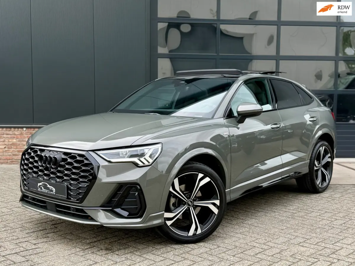 35 TFSI S-Line 150 pk Blackstyle/pano/Camera/sfeerverlichting