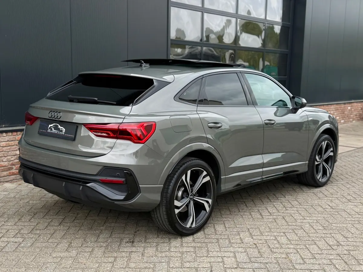 35 TFSI S-Line 150 pk Blackstyle/pano/Camera/sfeerverlichting