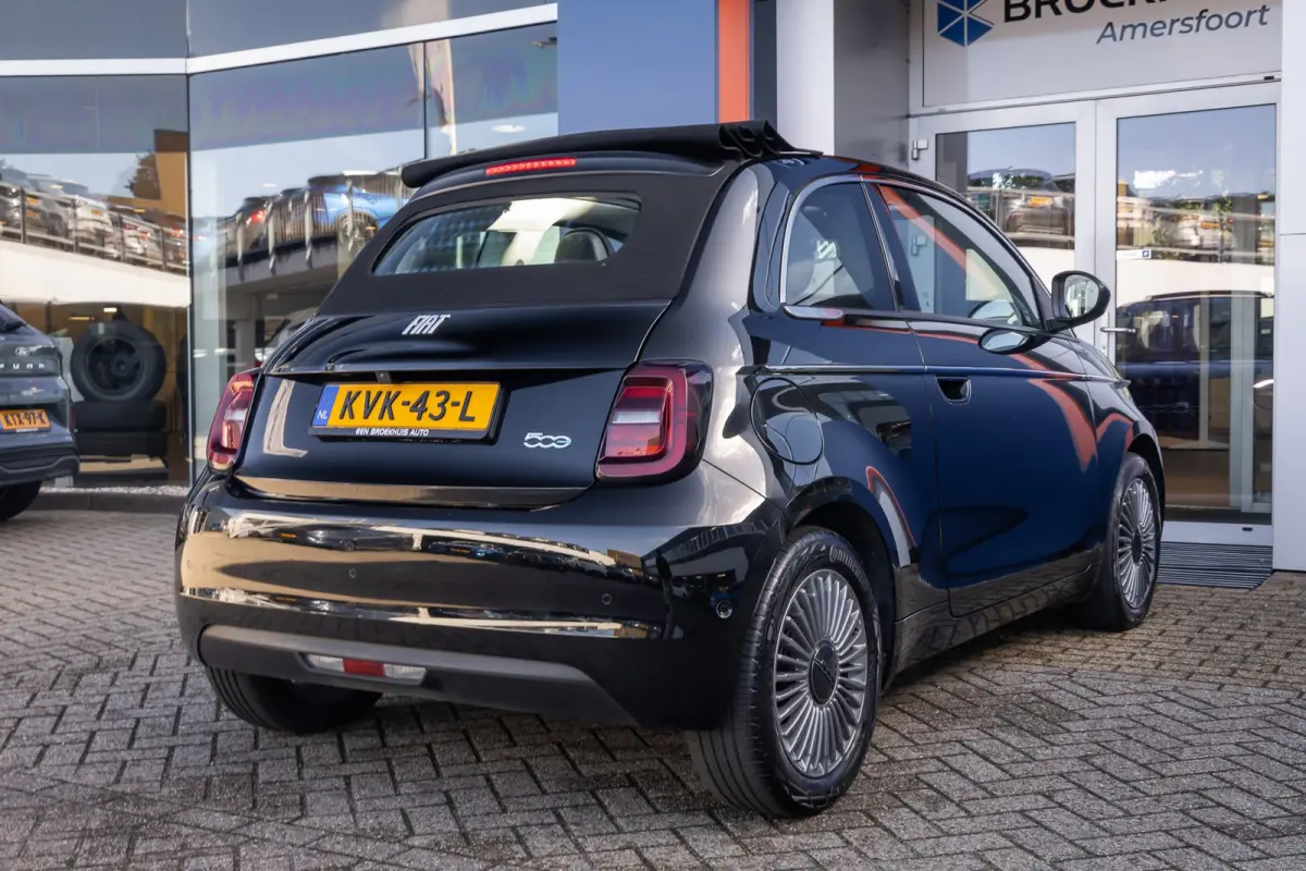 Icon 42 kWh | Camera | Apple Carplay/Android Auto | Voorstoelen verwarmd | Digitaal dashboard | Navigatiesysteem | Keyless | Achteruitrijcamera | Apple Carplay/Android Auto|telefoonintegrati