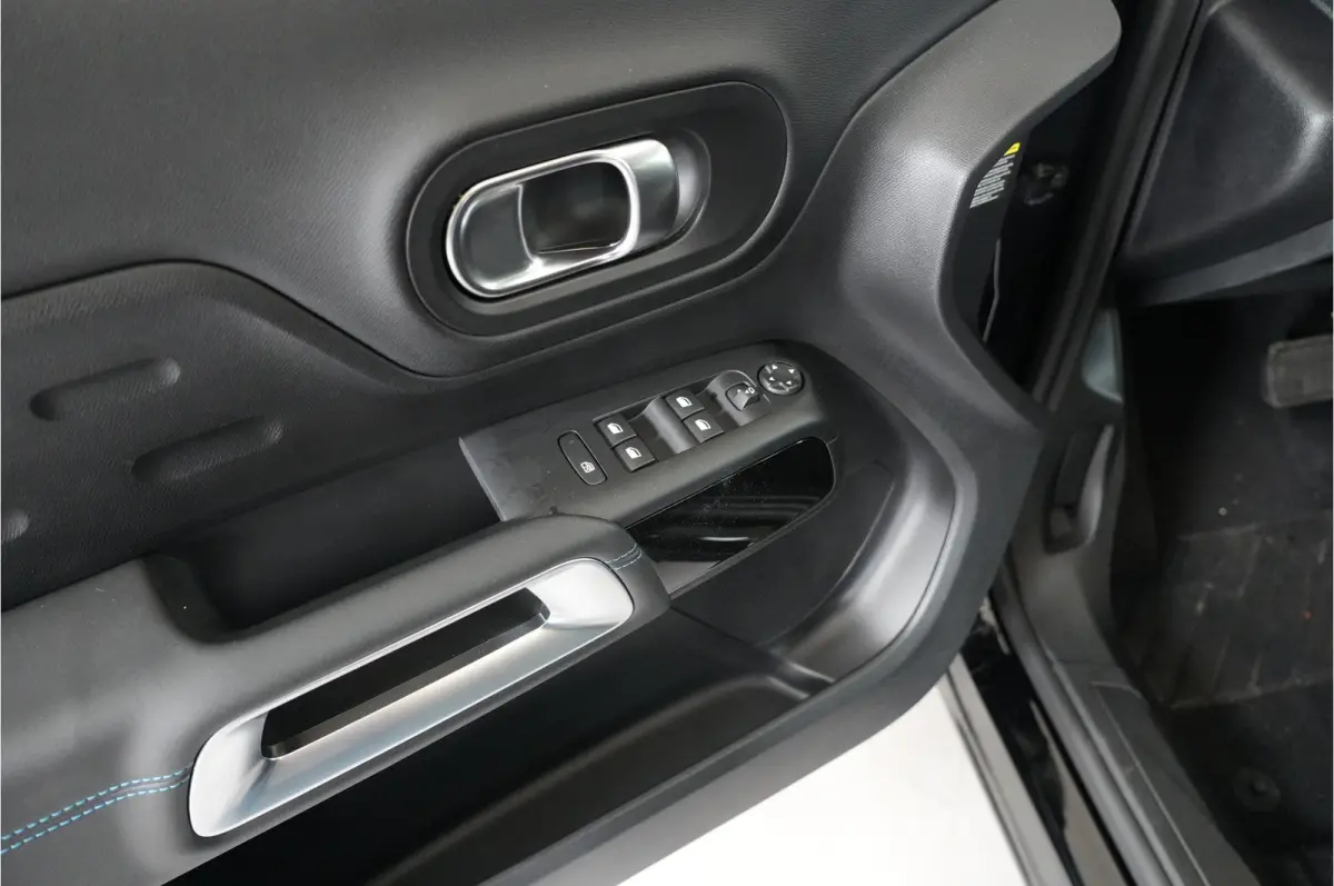 1.2 Hybrid e-DCS6 Max 145 pk MHEV | Navi | Camera | Adaptive Cruise | Apple/Android |
