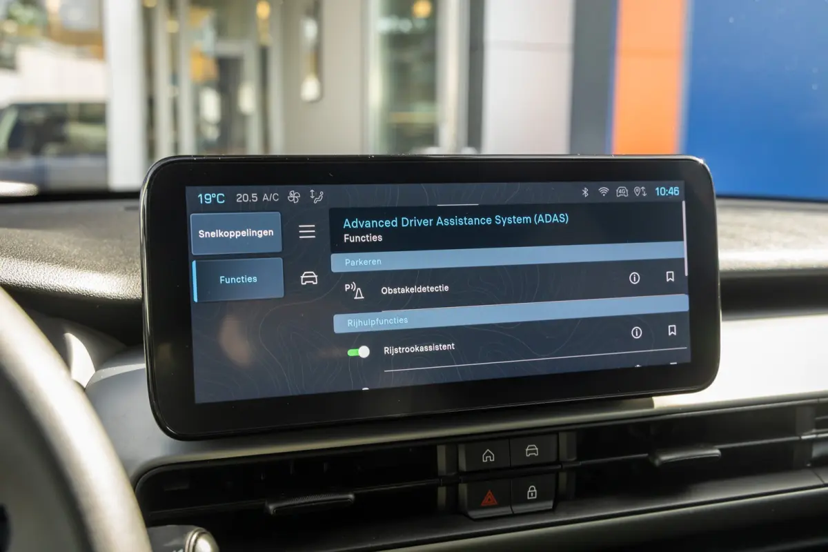 Altitude 54 kWh | Adaptive Cruise Control | Parkeersensoren achter | Full-LED koplampen | Apple Carplay/Android Auto | Apple Carplay/Android Auto|telefoonintegratie premium | Cruise control 