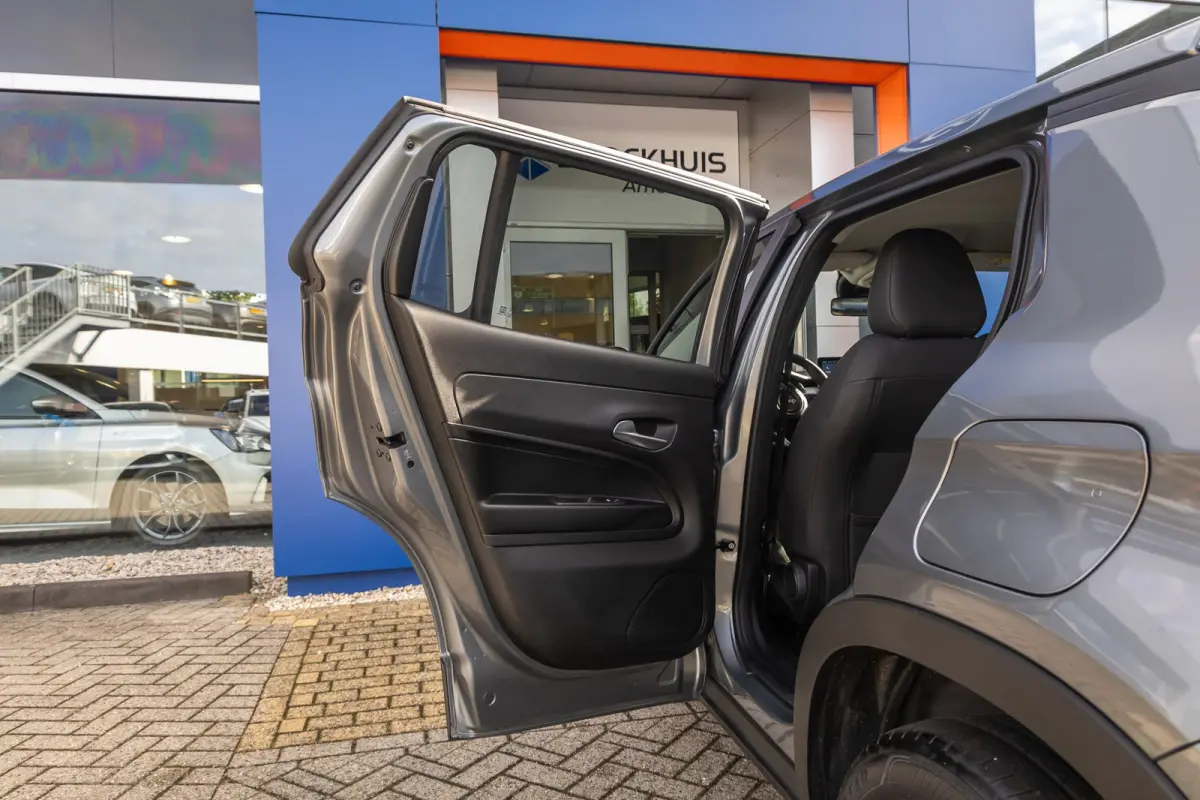 Altitude 54 kWh | Adaptive Cruise Control | Parkeersensoren achter | Full-LED koplampen | Apple Carplay/Android Auto | Apple Carplay/Android Auto|telefoonintegratie premium | Cruise control 