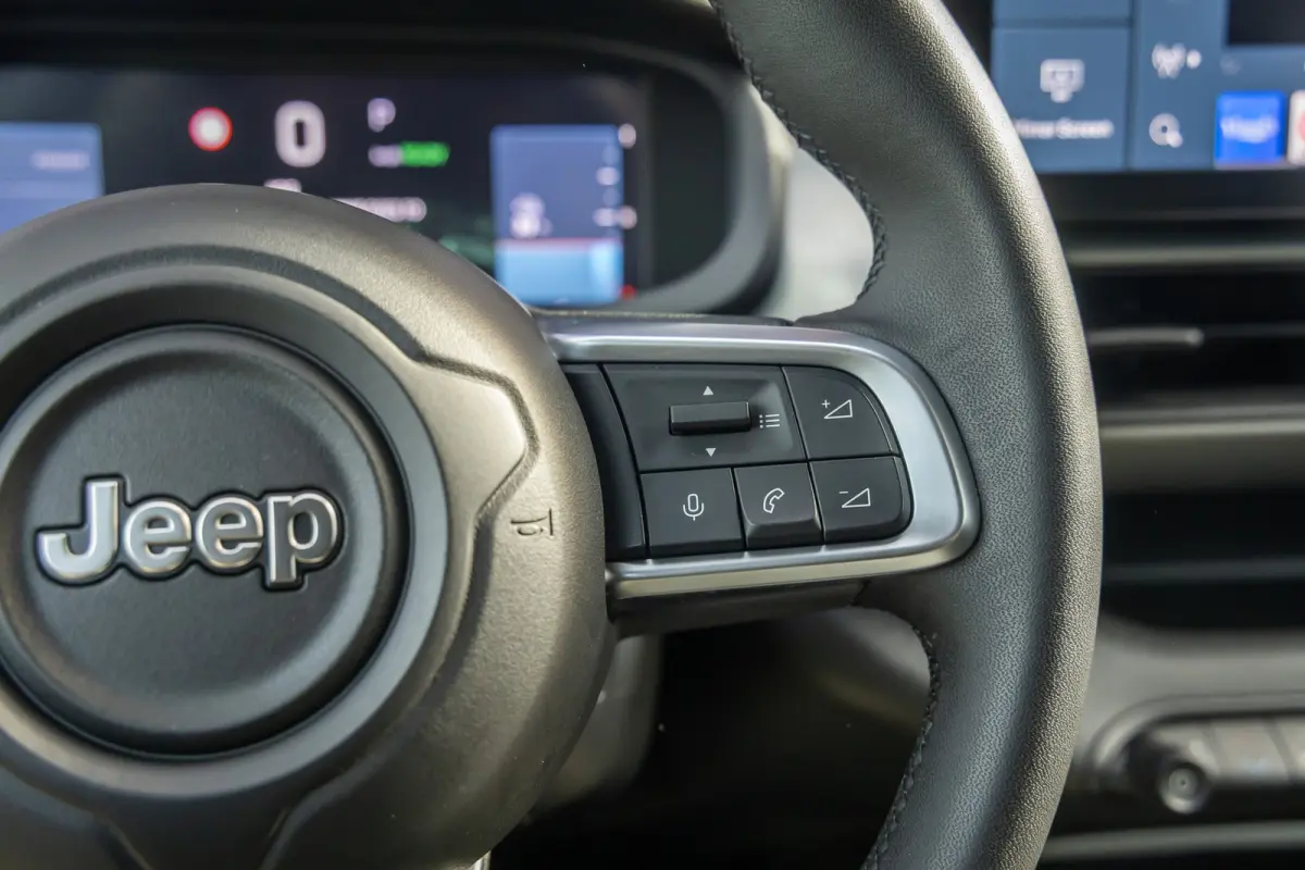 Altitude 54 kWh | Adaptive Cruise Control | Parkeersensoren achter | Full-LED koplampen | Apple Carplay/Android Auto | Apple Carplay/Android Auto|telefoonintegratie premium | Cruise control 
