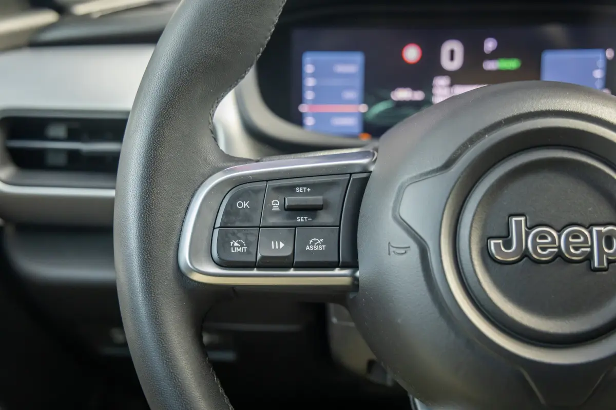 Altitude 54 kWh | Adaptive Cruise Control | Parkeersensoren achter | Full-LED koplampen | Apple Carplay/Android Auto | Apple Carplay/Android Auto|telefoonintegratie premium | Cruise control 