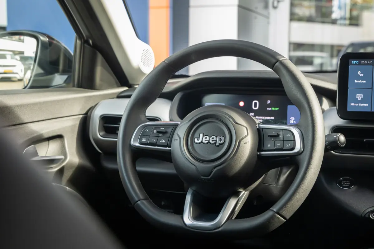 Altitude 54 kWh | Adaptive Cruise Control | Parkeersensoren achter | Full-LED koplampen | Apple Carplay/Android Auto | Apple Carplay/Android Auto|telefoonintegratie premium | Cruise control 