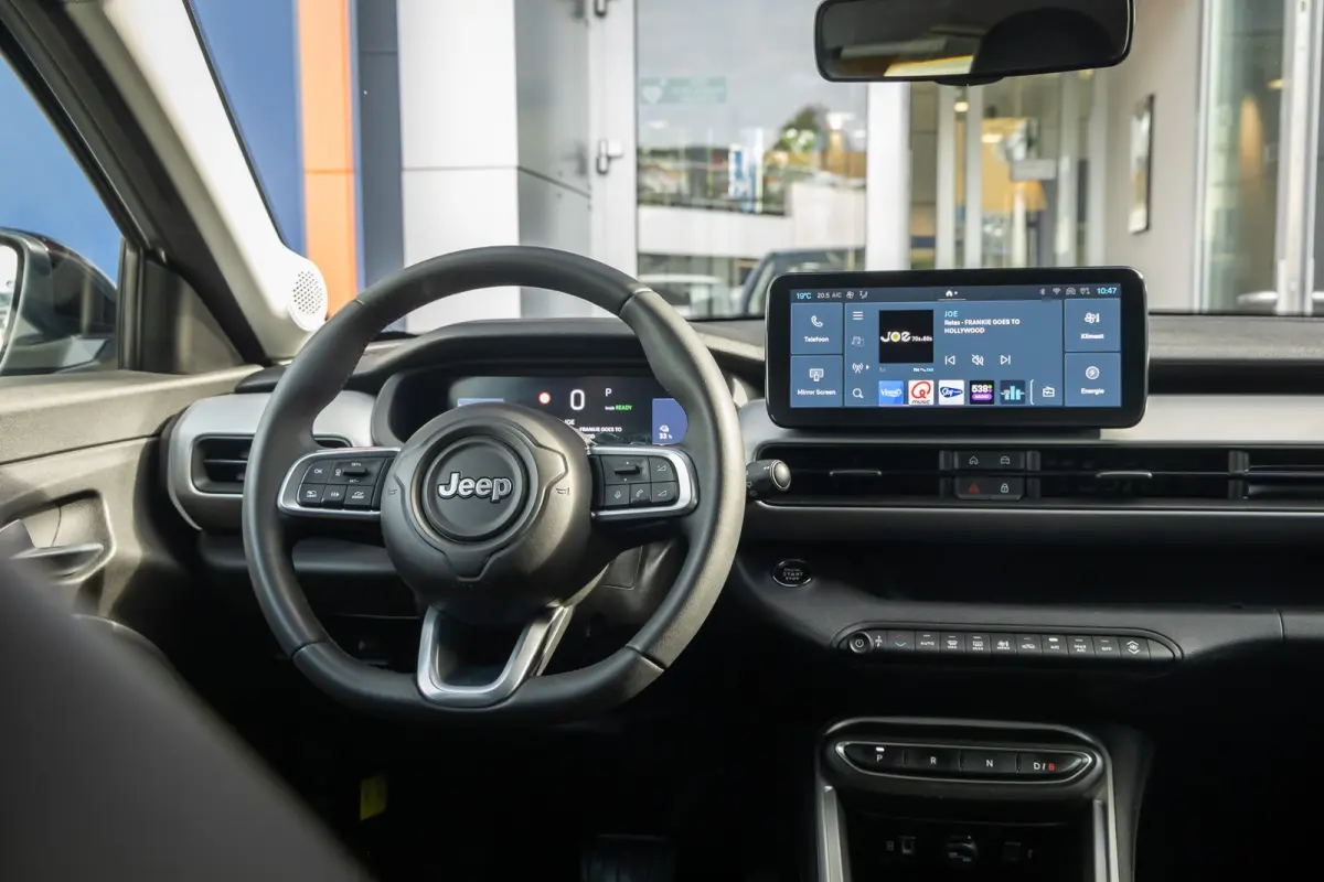 Altitude 54 kWh | Adaptive Cruise Control | Parkeersensoren achter | Full-LED koplampen | Apple Carplay/Android Auto | Apple Carplay/Android Auto|telefoonintegratie premium | Cruise control 