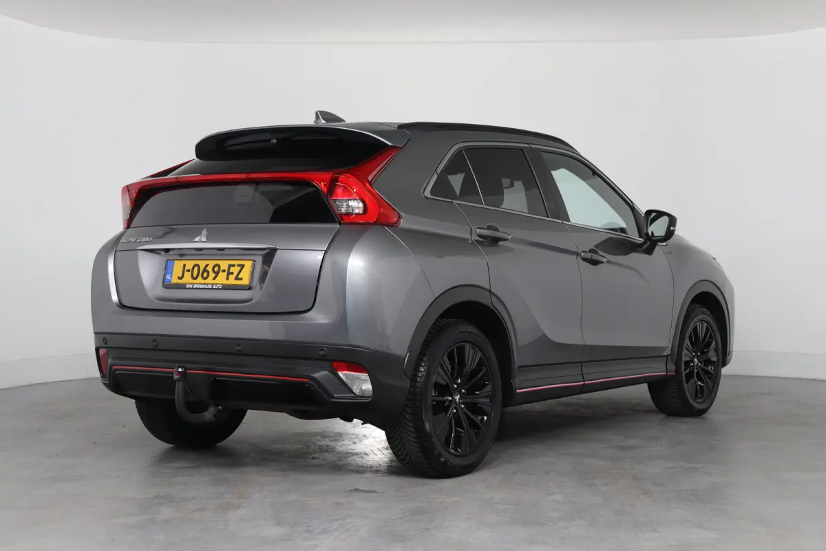 1.5 DI-T Black Edition Automaat | Trekhaak Afneembaar | 360* Camera | Stoelverwarming | Keyless | Dodehoek | Parkeersensoren Voor & Achter |