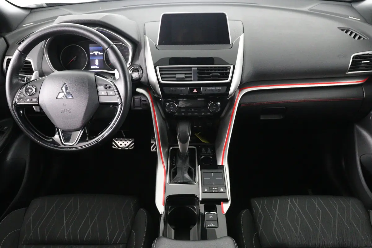 1.5 DI-T Black Edition Automaat | Trekhaak Afneembaar | 360* Camera | Stoelverwarming | Keyless | Dodehoek | Parkeersensoren Voor & Achter |