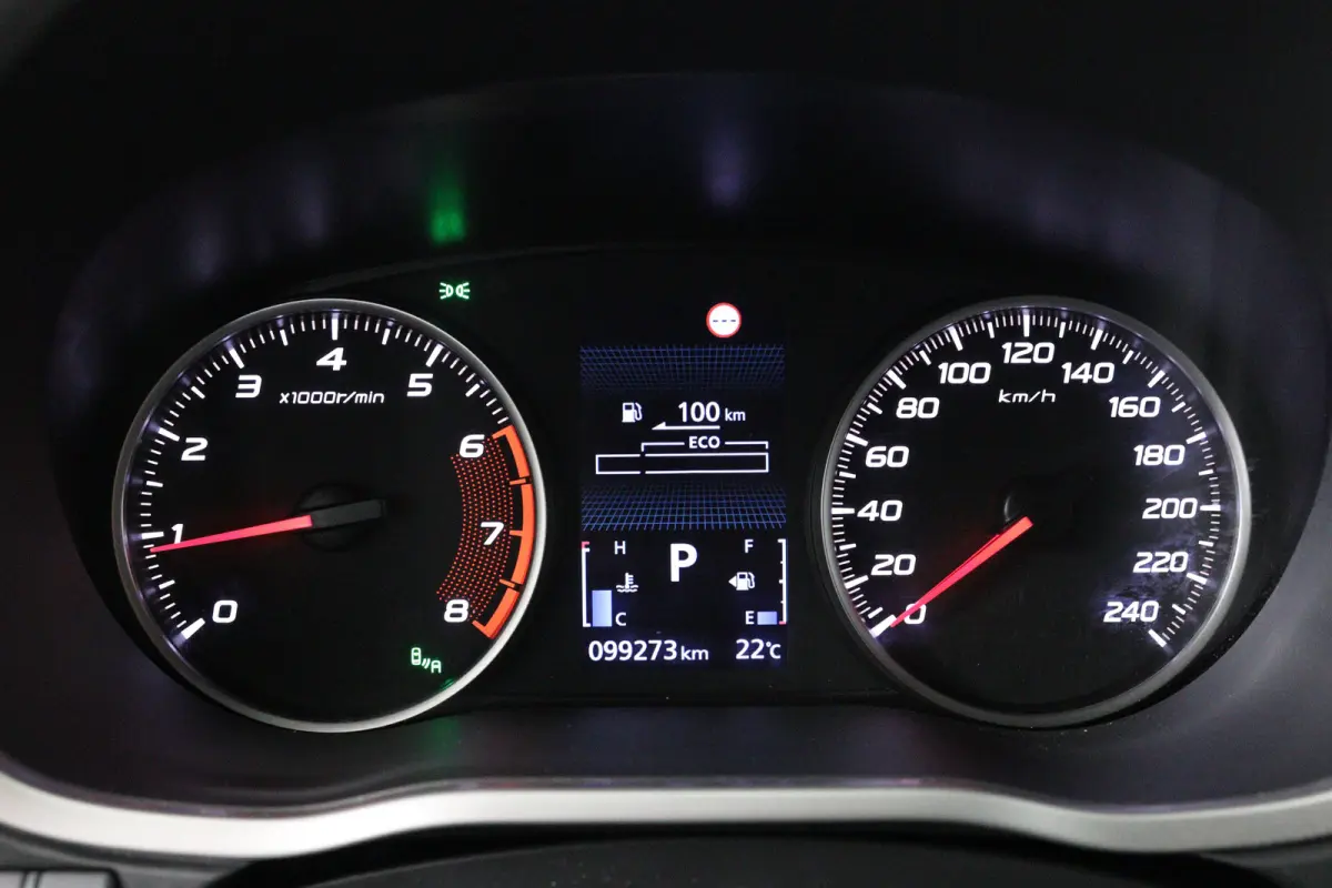 1.5 DI-T Black Edition Automaat | Trekhaak Afneembaar | 360* Camera | Stoelverwarming | Keyless | Dodehoek | Parkeersensoren Voor & Achter |