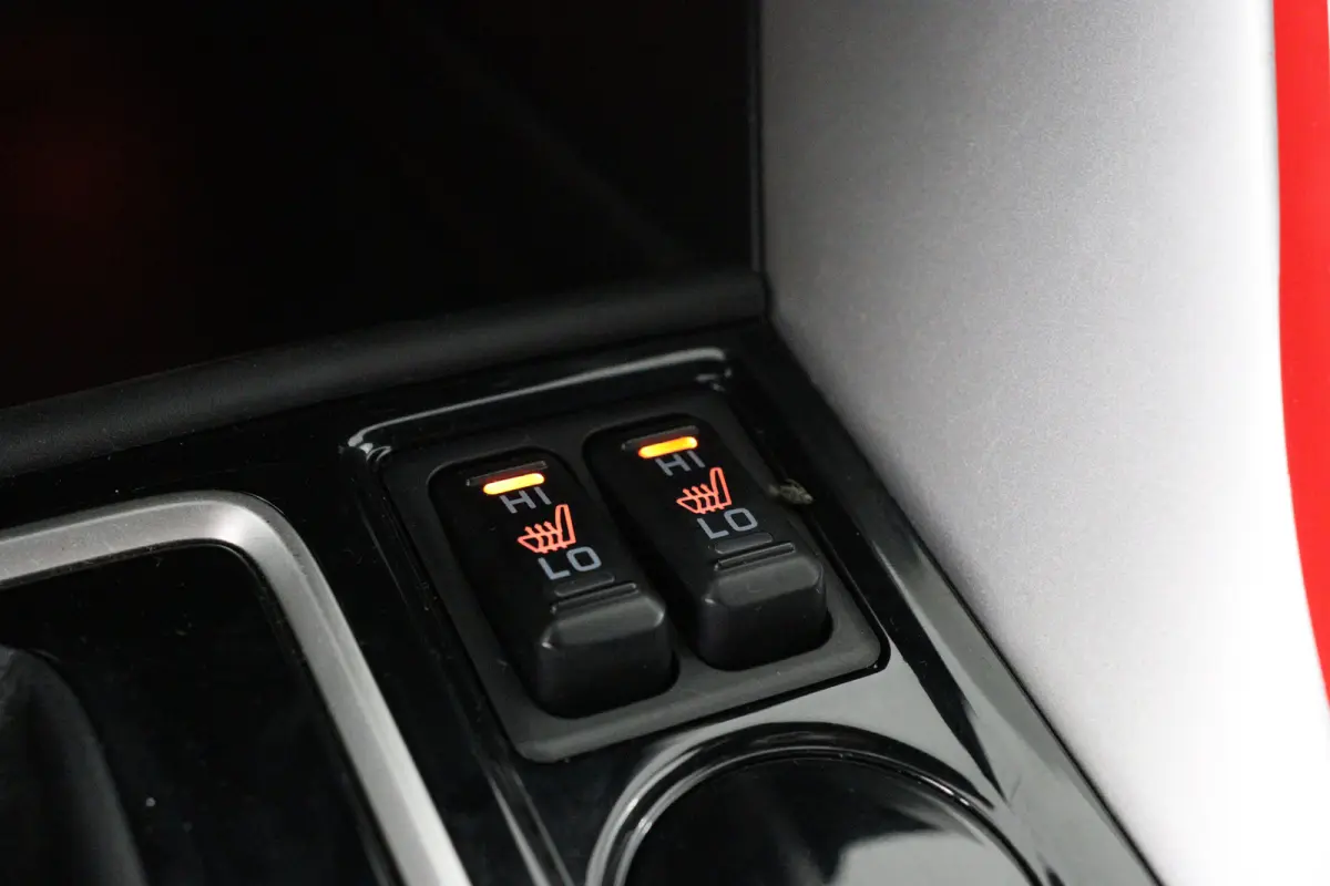 1.5 DI-T Black Edition Automaat | Trekhaak Afneembaar | 360* Camera | Stoelverwarming | Keyless | Dodehoek | Parkeersensoren Voor & Achter |