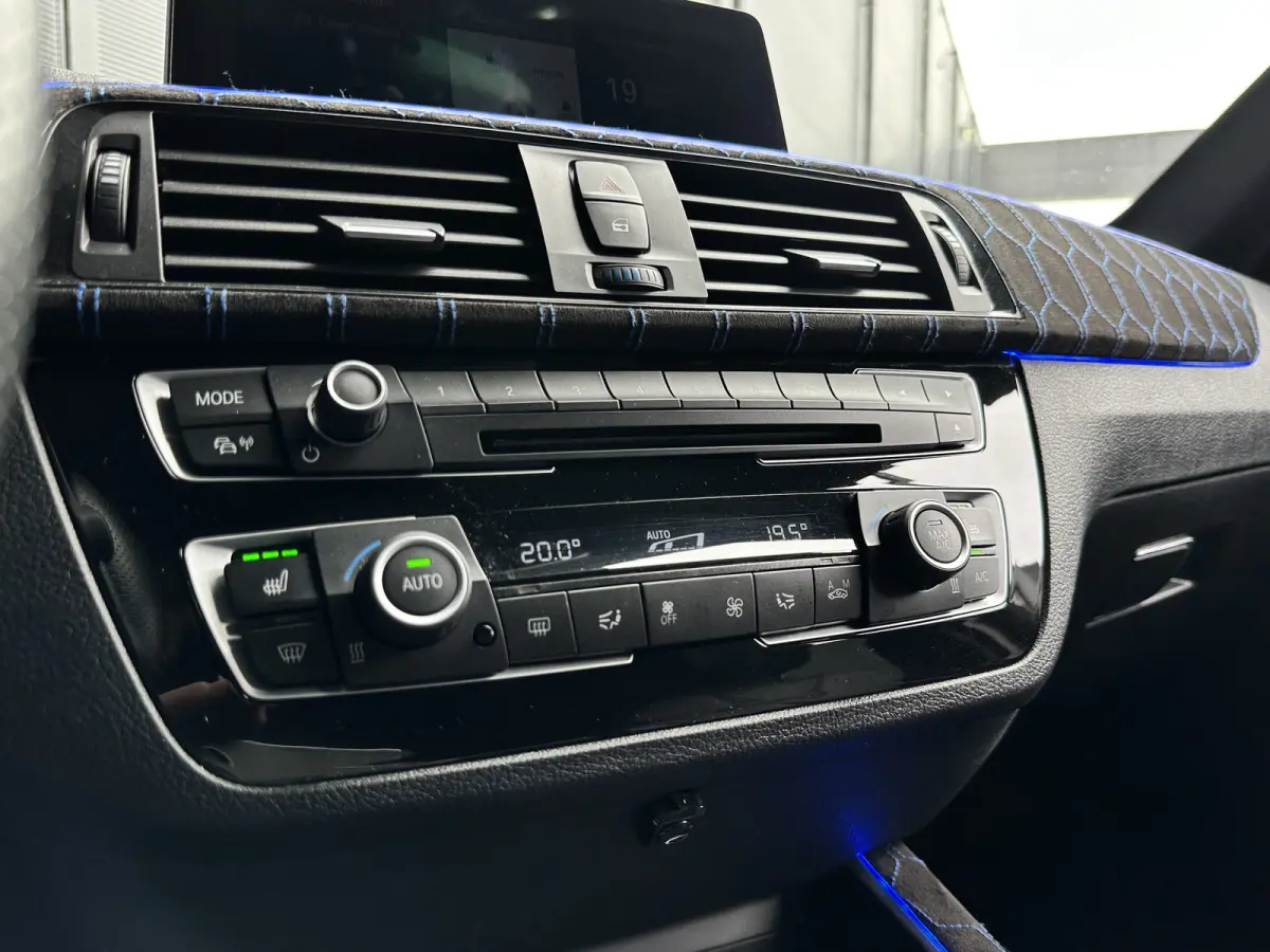 125i AUT | M-SPORT | HR | Leer | Navi PRO | LED |
