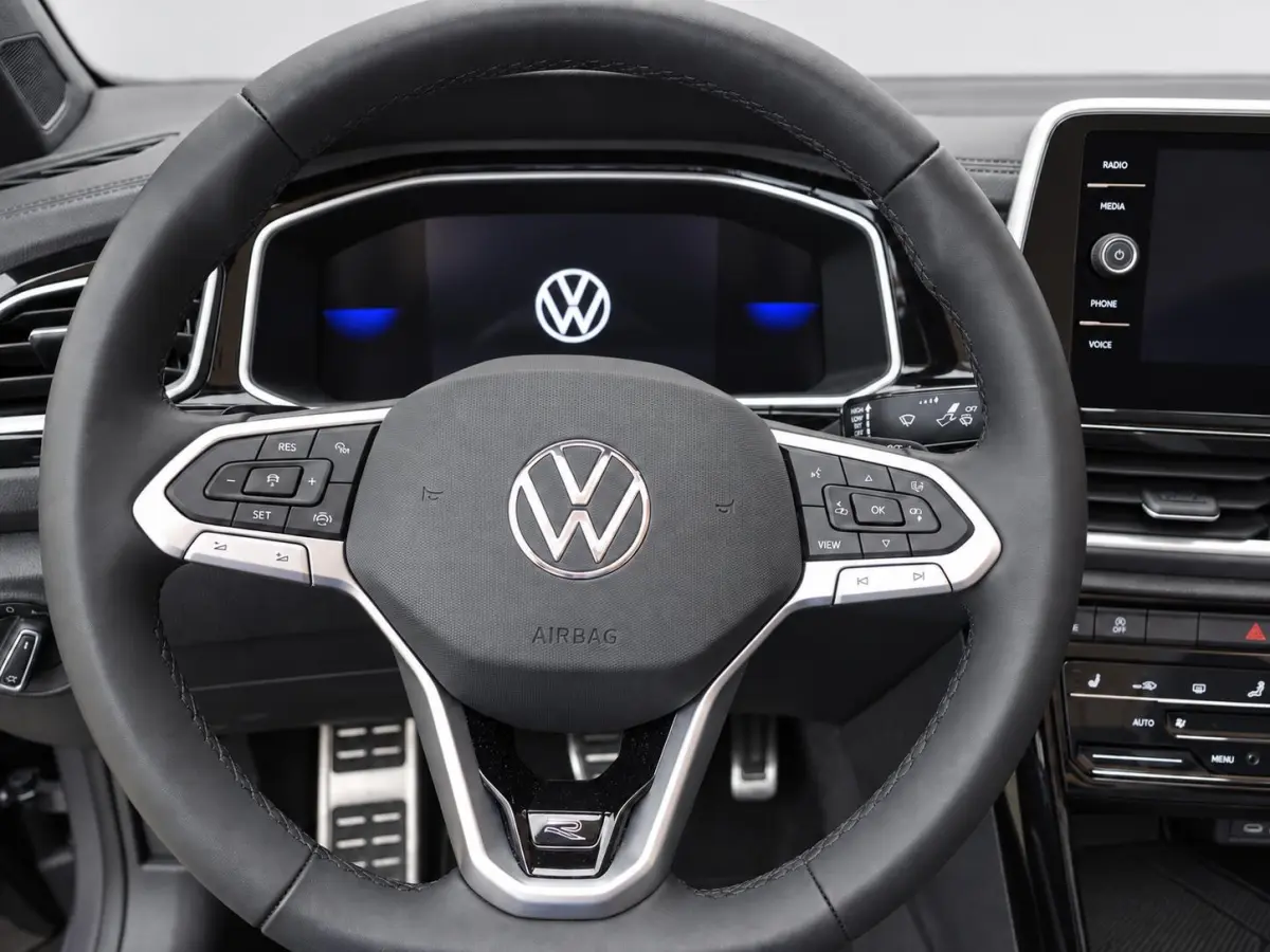 1.5 TSI 150pk DSG R-Line Navigatie Apple Carplay / Android Auto Parkeersensoren Camera Adaptive Cruise Control Stoelverwarming Climate Control