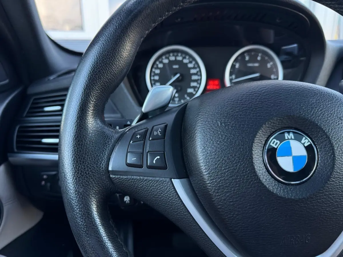 xDrive50i High Executive | Panorama | Leder | Xenon | Camera | Adaptive Cruise | Trekhaak Afneembaar | Climate | Navigatie
